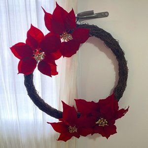 *NWT* Poinsettia Wreath